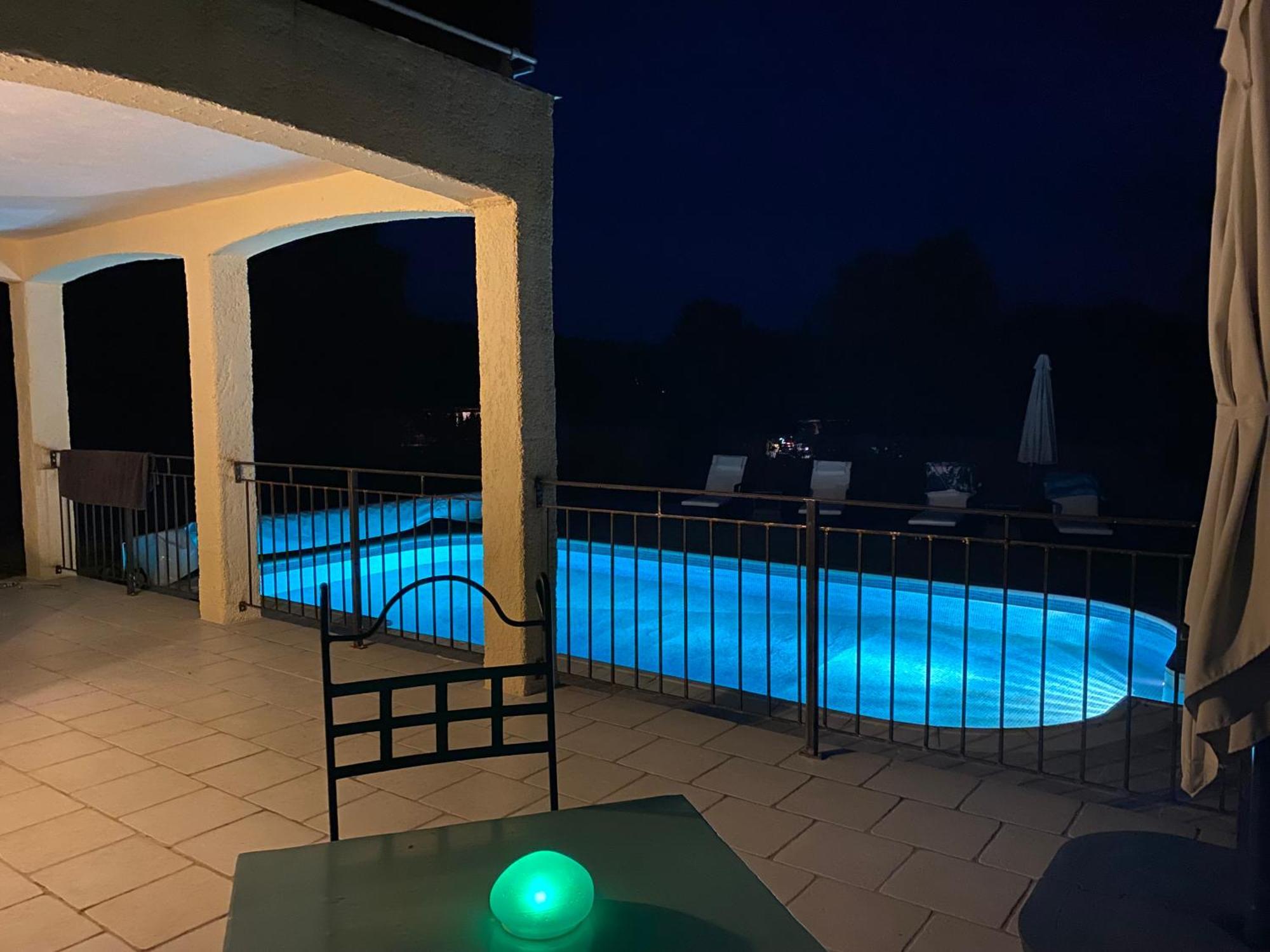 L'Eveil En Provence Bed & Breakfast Entrecasteaux Bagian luar foto