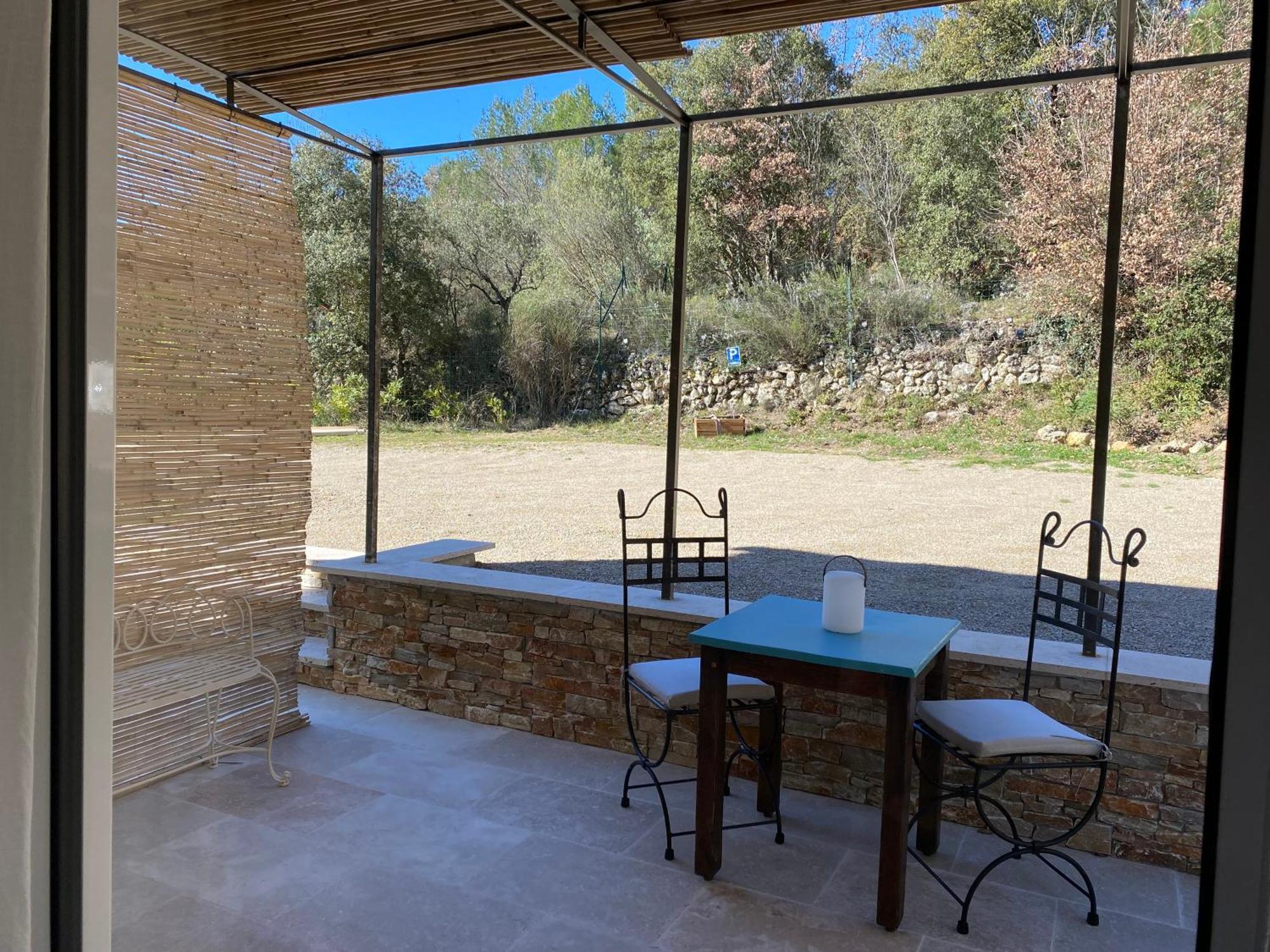 L'Eveil En Provence Bed & Breakfast Entrecasteaux Bagian luar foto